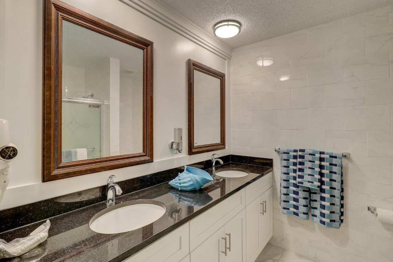 #61 Beautiful Condo Ideal Location 2Bdr/2 Parkings Хилтон-Хед-Айленд Экстерьер фото